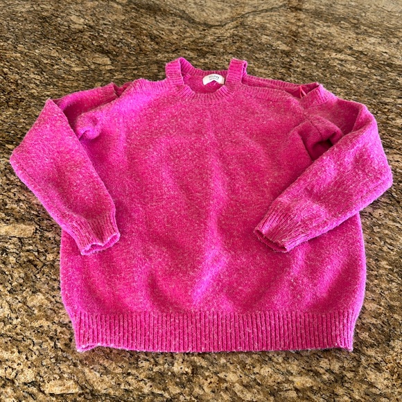 Pink off the shoulder sweater size S/M - Picture 1 of 3